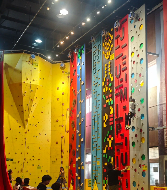 THEME CLIMBING
